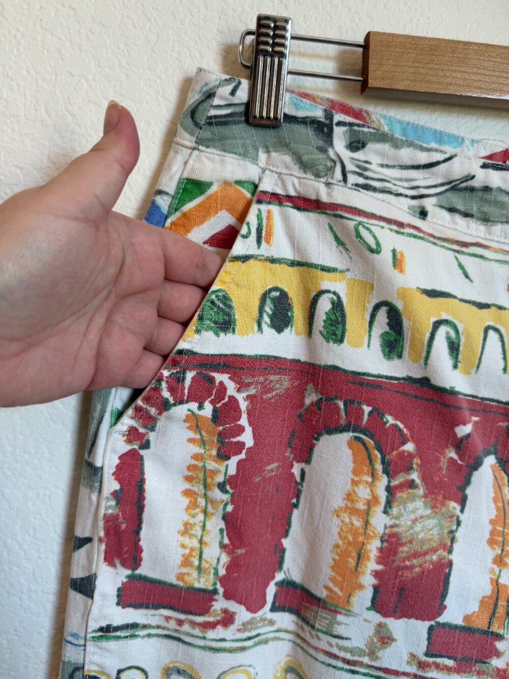 Vintage Chico's Italy Scenic Print Crop Pants Size 1.5 100% Cotton Capri Travel - Picture 3 of 6